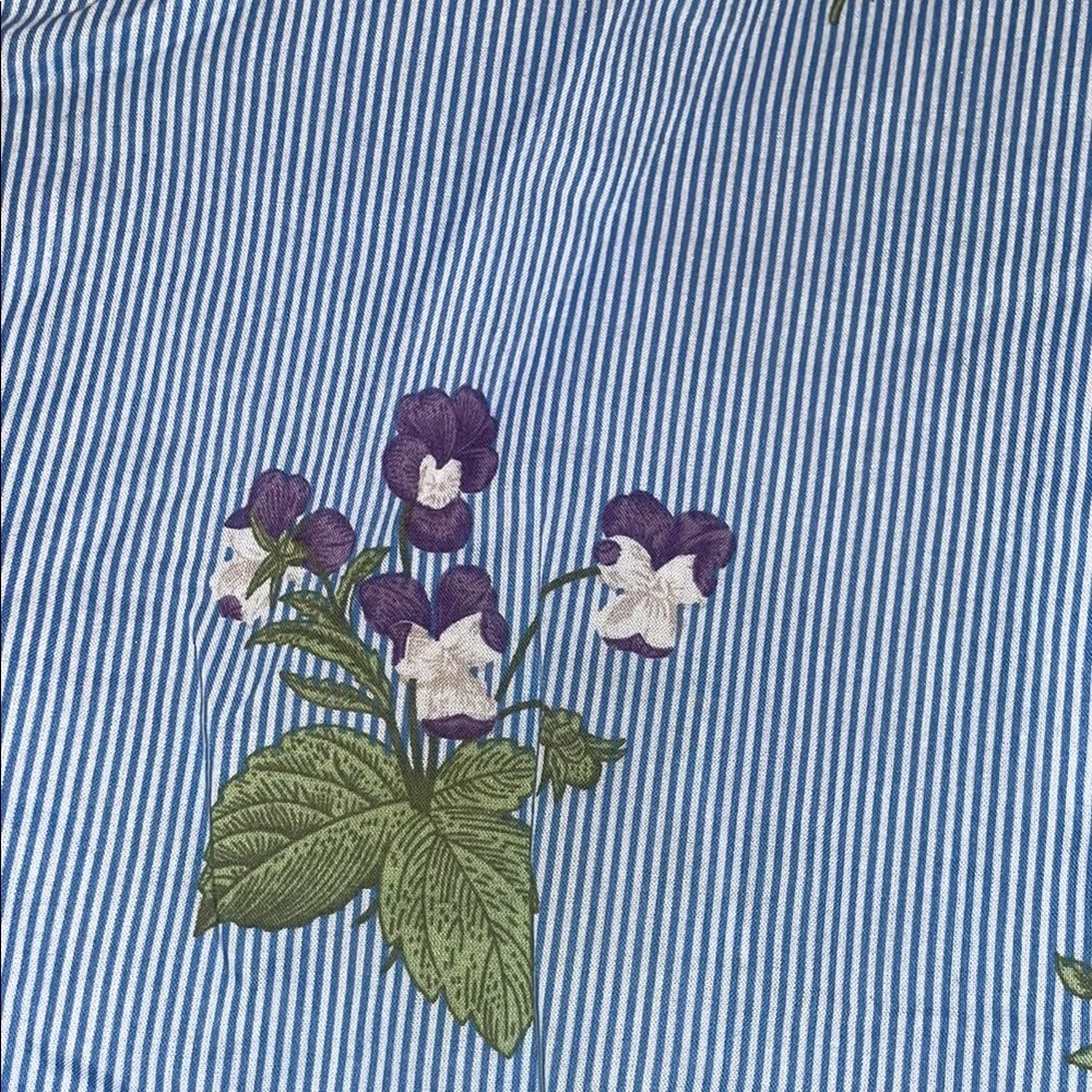 ☀️☀️Max Jeans Floral Button Down Shirt - Blue 🛑Sold🛑 - Picture 3 of 7